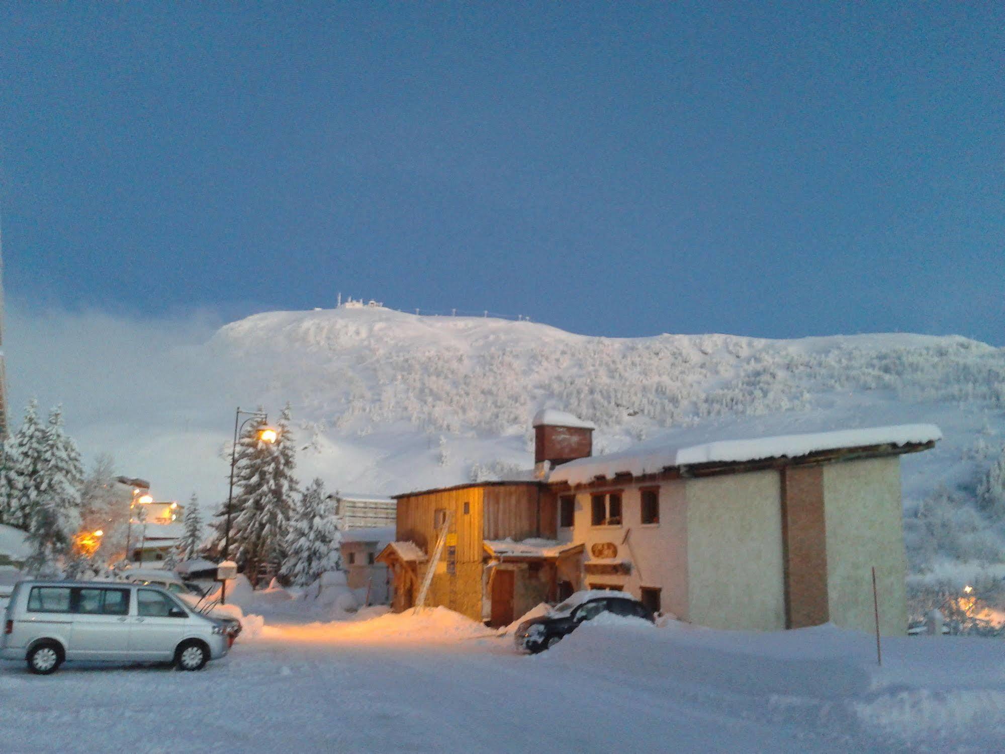 Hotel Etape De Fanfoue Chamrousse Exterior foto